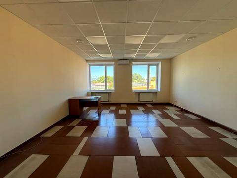 коммерческая по адресу Строителей ул., 43