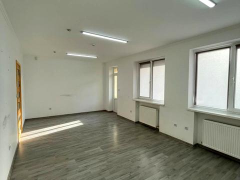 коммерческая по адресу Антоновича ул. (Сталинградской битвы), 74