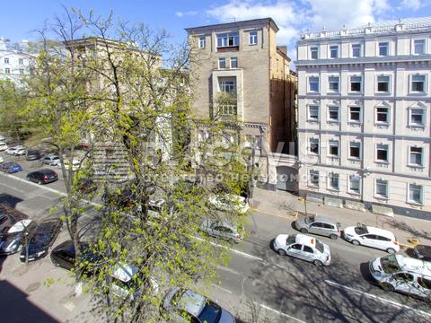 комерційна за адресою Інститутська вул., 22/7