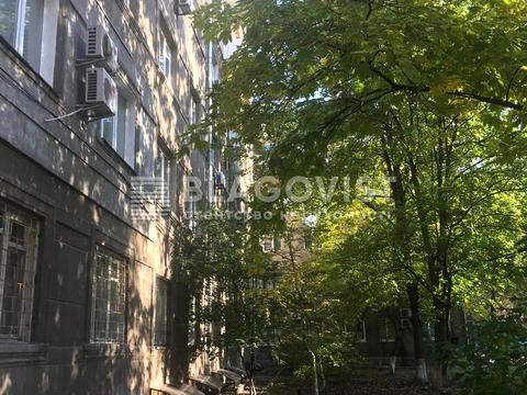 комерційна за адресою Інститутська вул., 22/7