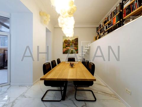 комерційна за адресою Шота Руставелі вул., 30-Б