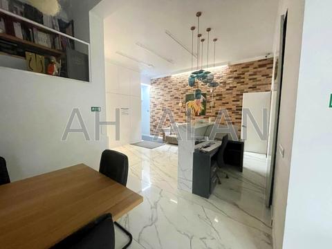 комерційна за адресою Шота Руставелі вул., 30-Б