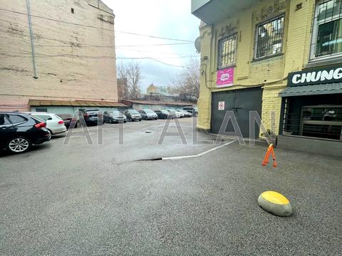 комерційна за адресою Шота Руставелі вул., 30-Б