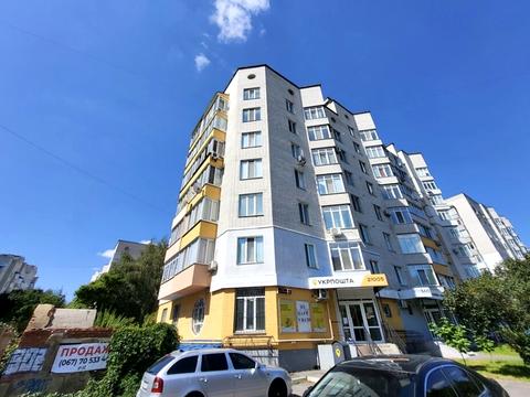 комерційна за адресою Зодчих вул., 8