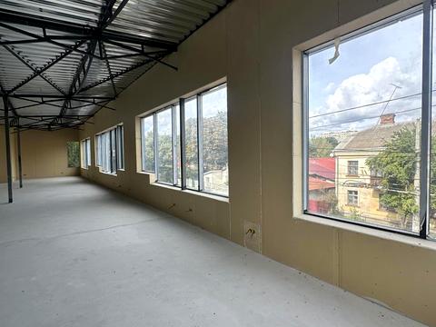 комерційна за адресою Шевченка вул., 62