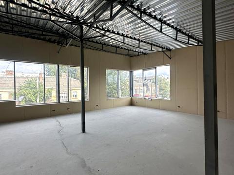 комерційна за адресою Шевченка вул., 62