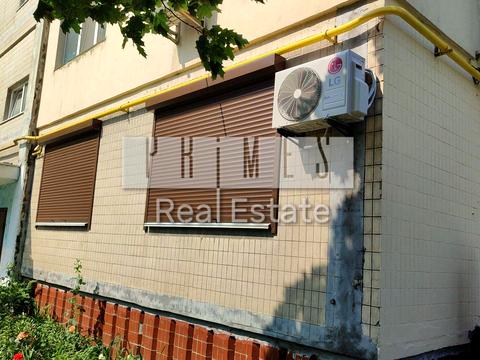 комерційна за адресою Володимира Івасюка просп. (Героїв Сталінграду), 52