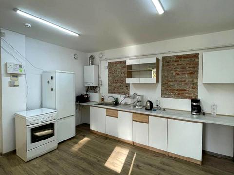 коммерческая по адресу Антоновича ул. (Сталинградской битвы), 74