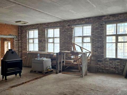 комерційна за адресою Дмитра Яворницького просп. (Карла Маркса), 89