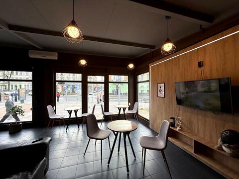 коммерческая по адресу Театральная ул., 2