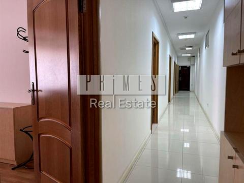 комерційна за адресою Хорива вул., 1