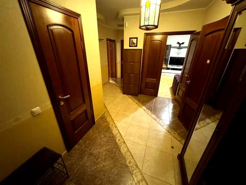 квартира за адресою Миколи Амосова вул., 4