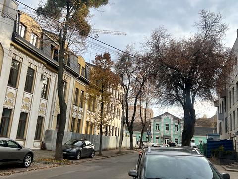 комерційна за адресою 16 Липня вул., 58