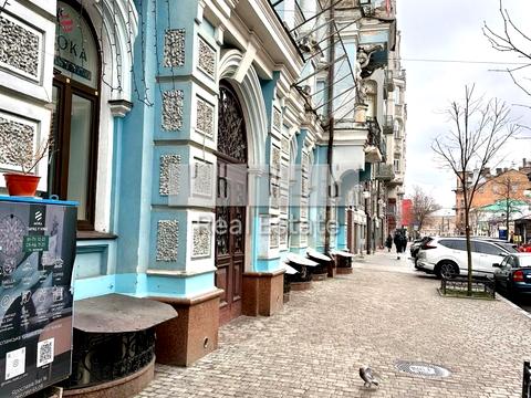 комерційна за адресою Ярославів Вал вул., 16