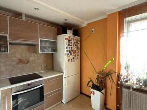 квартира за адресою Дарницький бульв., 8