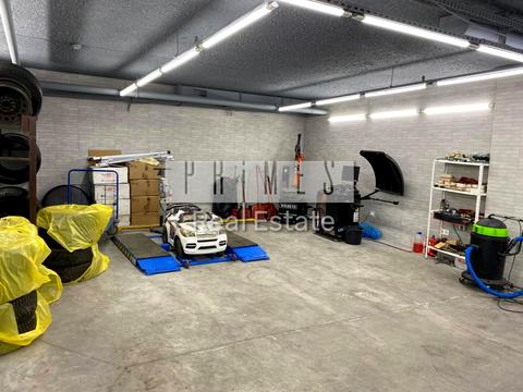 комерційна за адресою Миколи Бажана просп., 5