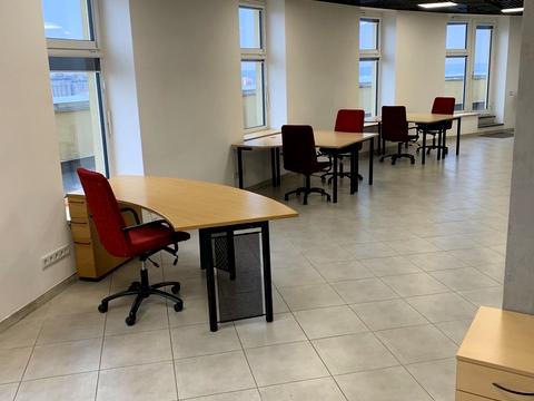 комерційна за адресою Володимира Івасюка просп. (Героїв Сталінграду), 12-Є