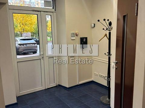 комерційна за адресою Володимира Івасюка просп. (Героїв Сталінграду), 6