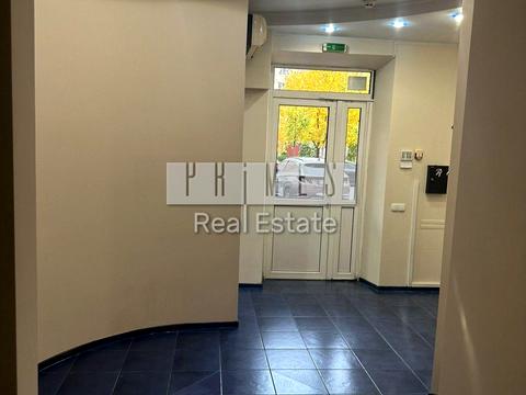 комерційна за адресою Володимира Івасюка просп. (Героїв Сталінграду), 6