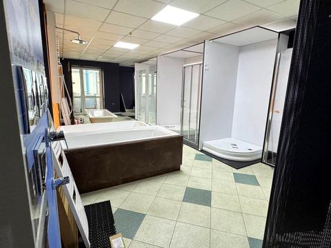 комерційна за адресою Свободи вул., 1