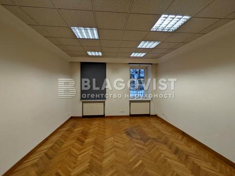 комерційна за адресою Богдана Хмельницького вул., 29/2