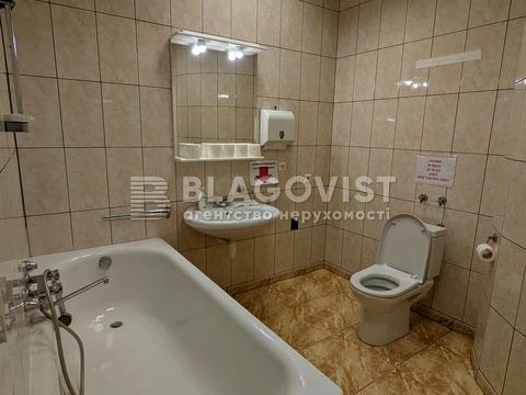 комерційна за адресою Богдана Хмельницького вул., 29/2