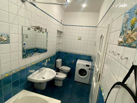 квартира за адресою Дмитра Яворницького просп. (Карла Маркса), 53-А