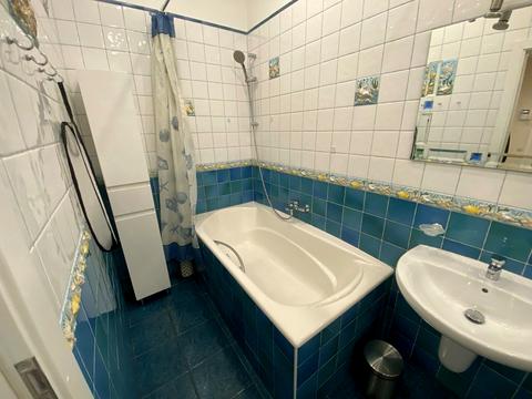 квартира за адресою Дмитра Яворницького просп. (Карла Маркса), 53-А