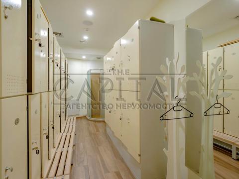 комерційна за адресою Євгена Коновальця вул. (Щорса), 36Д