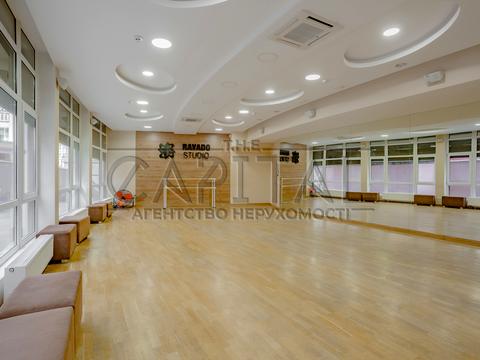 комерційна за адресою вул. Коновальця Євгена, 36Д