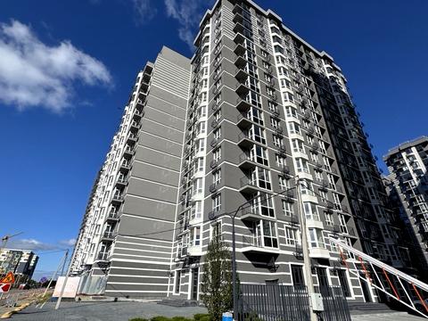 квартира за адресою Леоніда Бірюкова бульв., 2-А