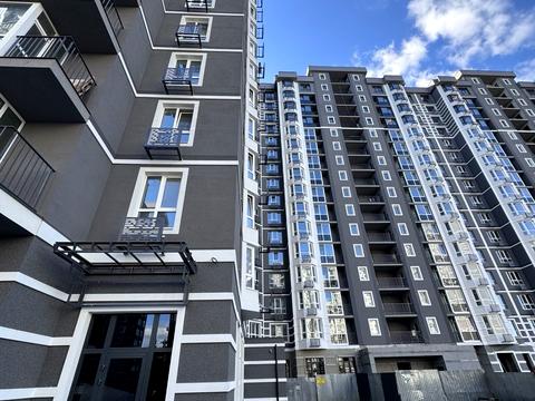 квартира за адресою Леоніда Бірюкова бульв., 2-А