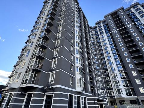 квартира за адресою Леоніда Бірюкова бульв., 2-А