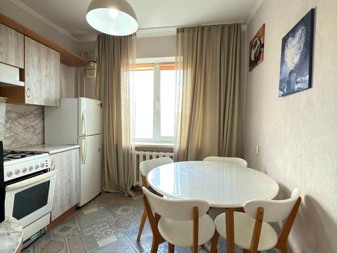 квартира за адресою Євпаторійська вул., 106