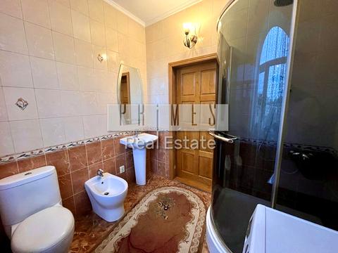 дом по адресу Євгена Чикаленка ул. (Матросова)