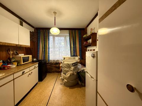 квартира за адресою Тролейбусна вул., 8