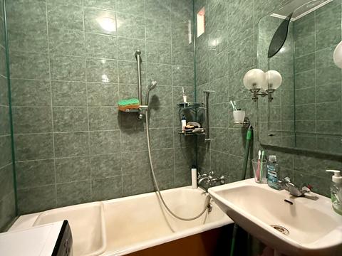 квартира за адресою Тролейбусна вул., 8