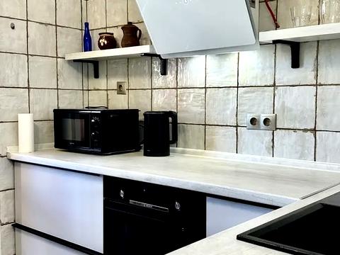 квартира за адресою В'ячеслава Чорновола вул., 16