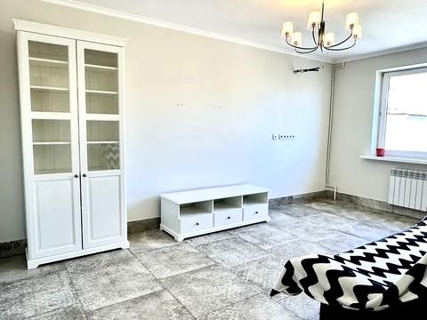 квартира за адресою В'ячеслава Чорновола вул., 16