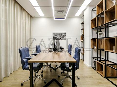 коммерческая по адресу Михаила Грушевского ул., 9б