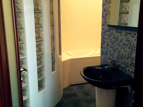 квартира за адресою Микільсько-Слобідська вул., 2-Б