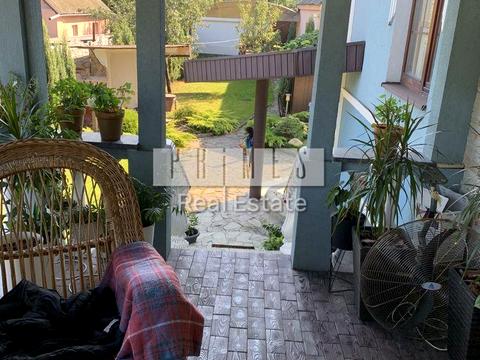 будинок за адресою Миколи Бажана просп.