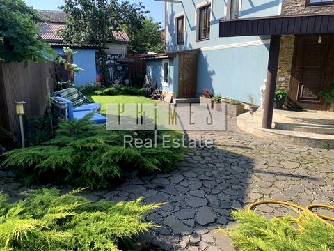 будинок за адресою Миколи Бажана просп.