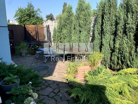 будинок за адресою Миколи Бажана просп.