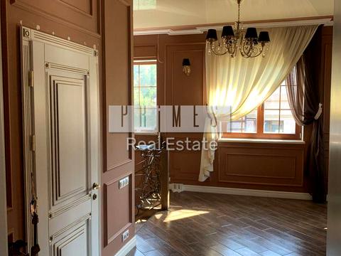 будинок за адресою Миколи Бажана просп.