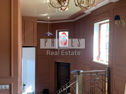 будинок за адресою Миколи Бажана просп.