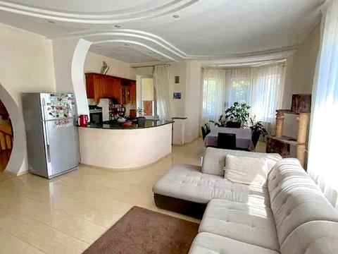 будинок за адресою Ромашкова вул.