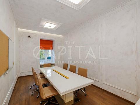 комерційна за адресою Євгена Гуцала пров. (Кутузова), 33