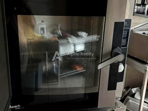 комерційна за адресою Софіївська вул., 14