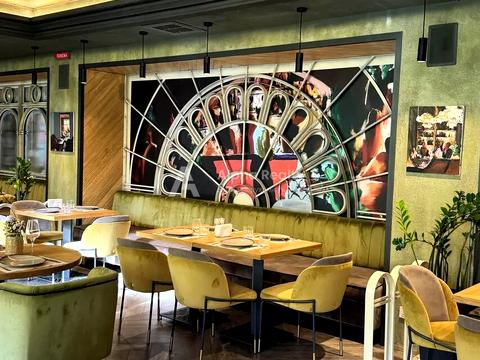 комерційна за адресою Софіївська вул., 14